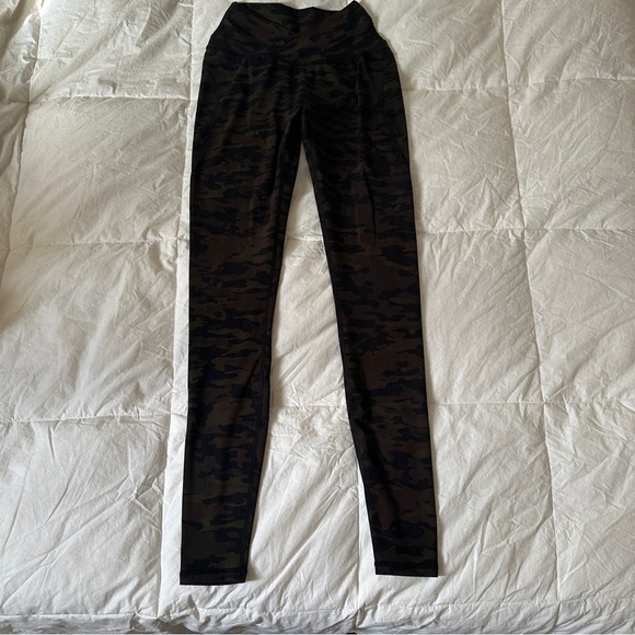 Alphalete Surface Power Leggings - Picture 3 of 7